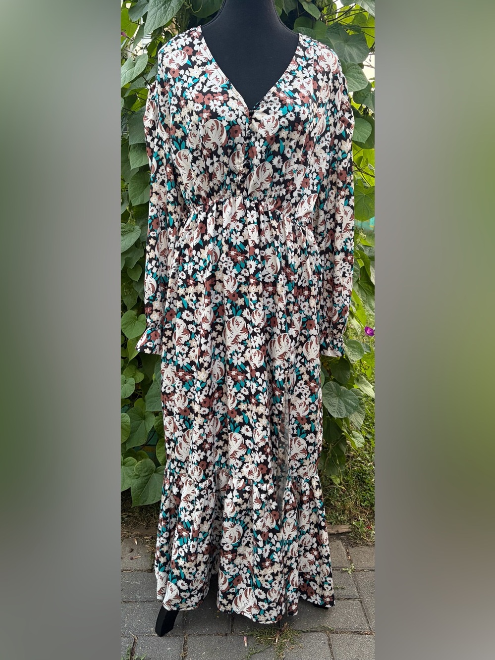 Beautiful Long Sleeved Dress size M/L